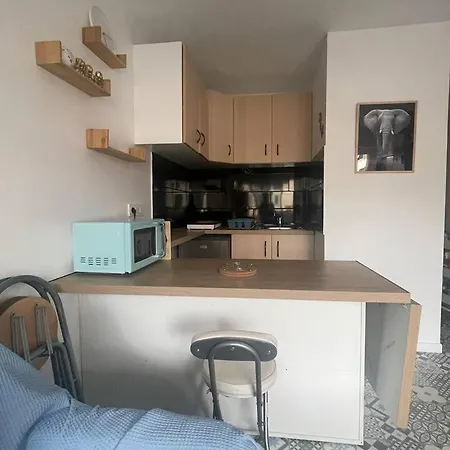 Joli Appt La Nouvelle Apartment