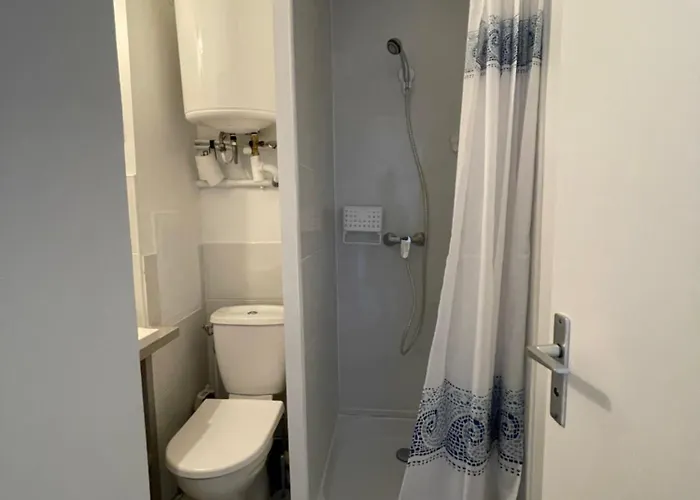 Joli Appt La Nouvelle Apartment